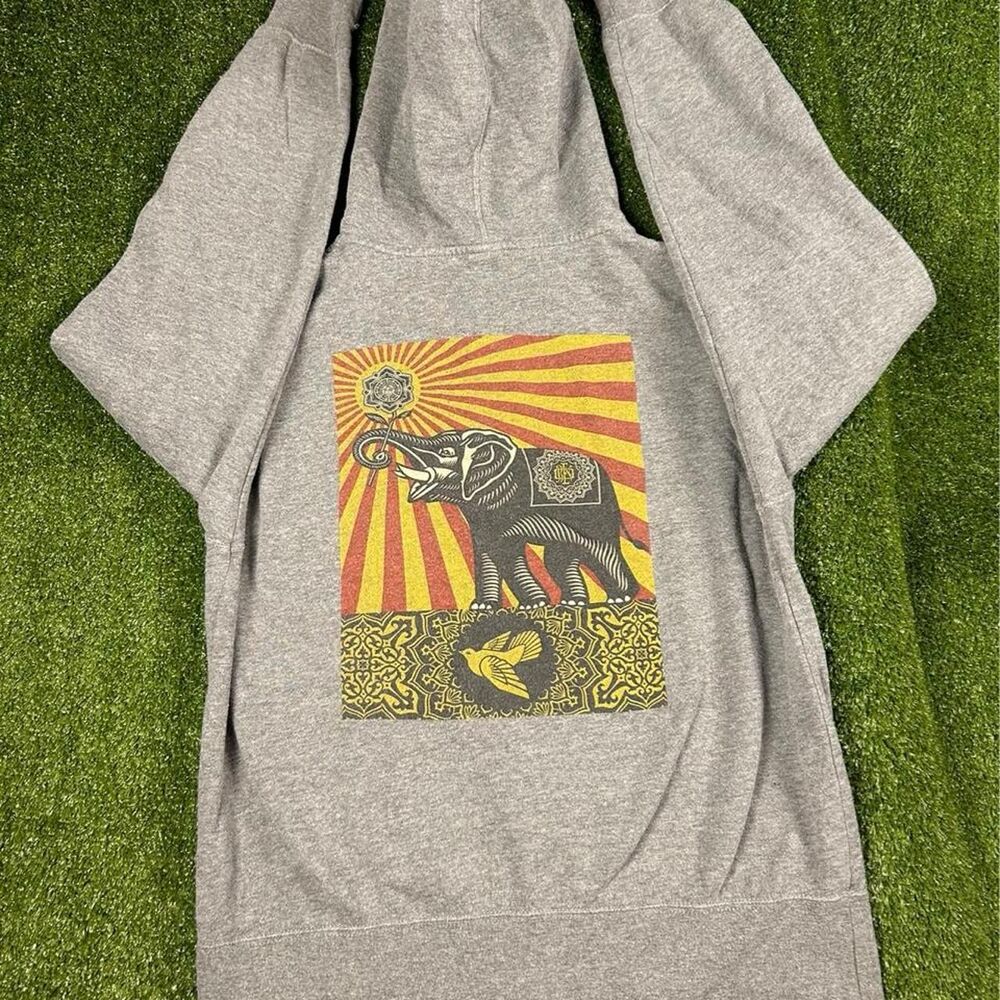 Obey Men's Grey Hoodie